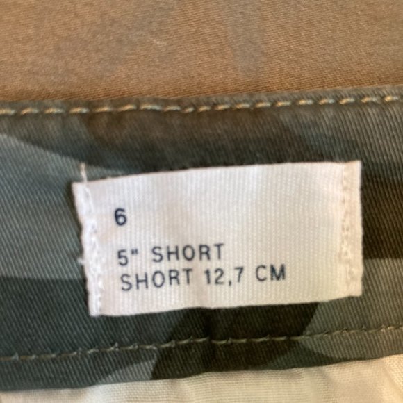 Womens Gap Shorts - NWT - Picture 5 of 7